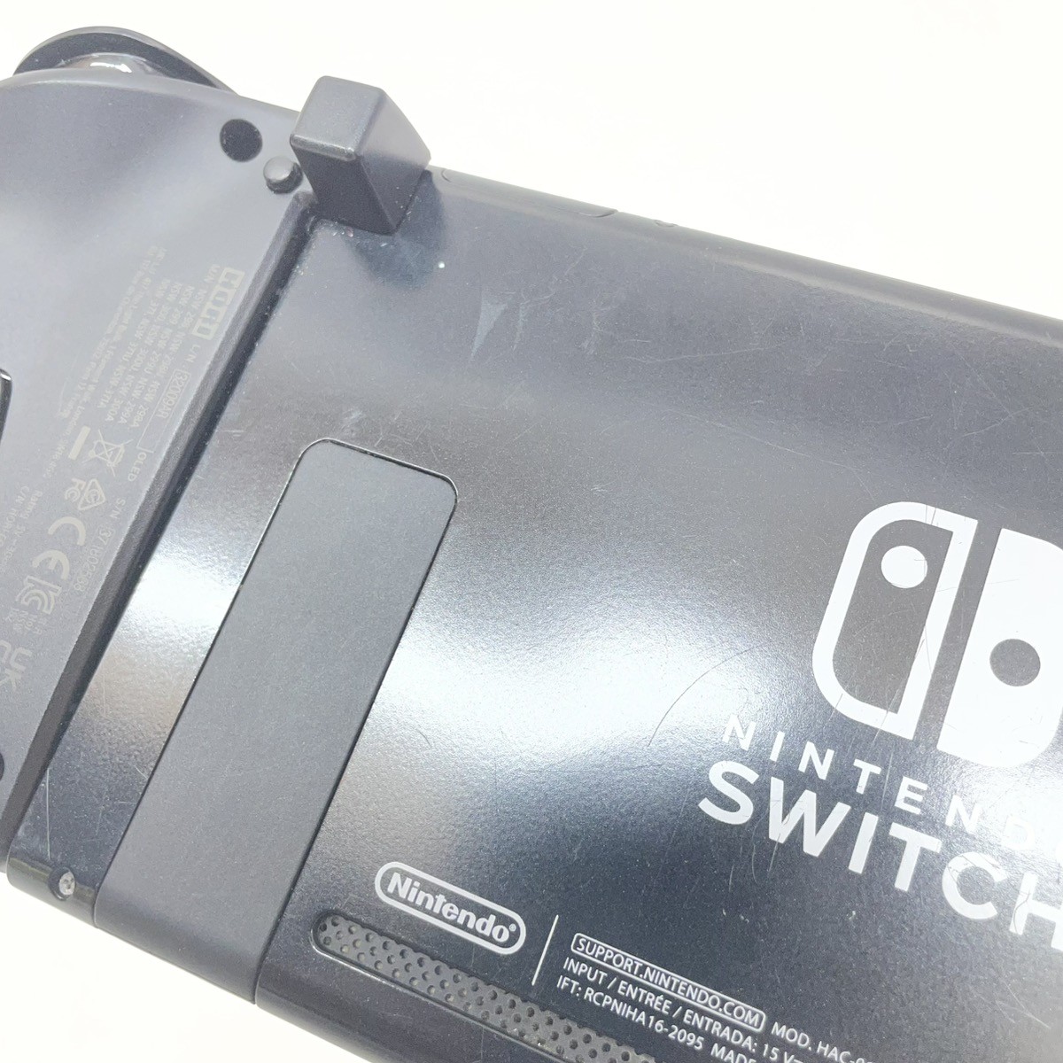 NINTENDO SWITCH CONSOLE WITH HORI SPLIT PAD CONTROLLER CHARGER (CMP124327)
