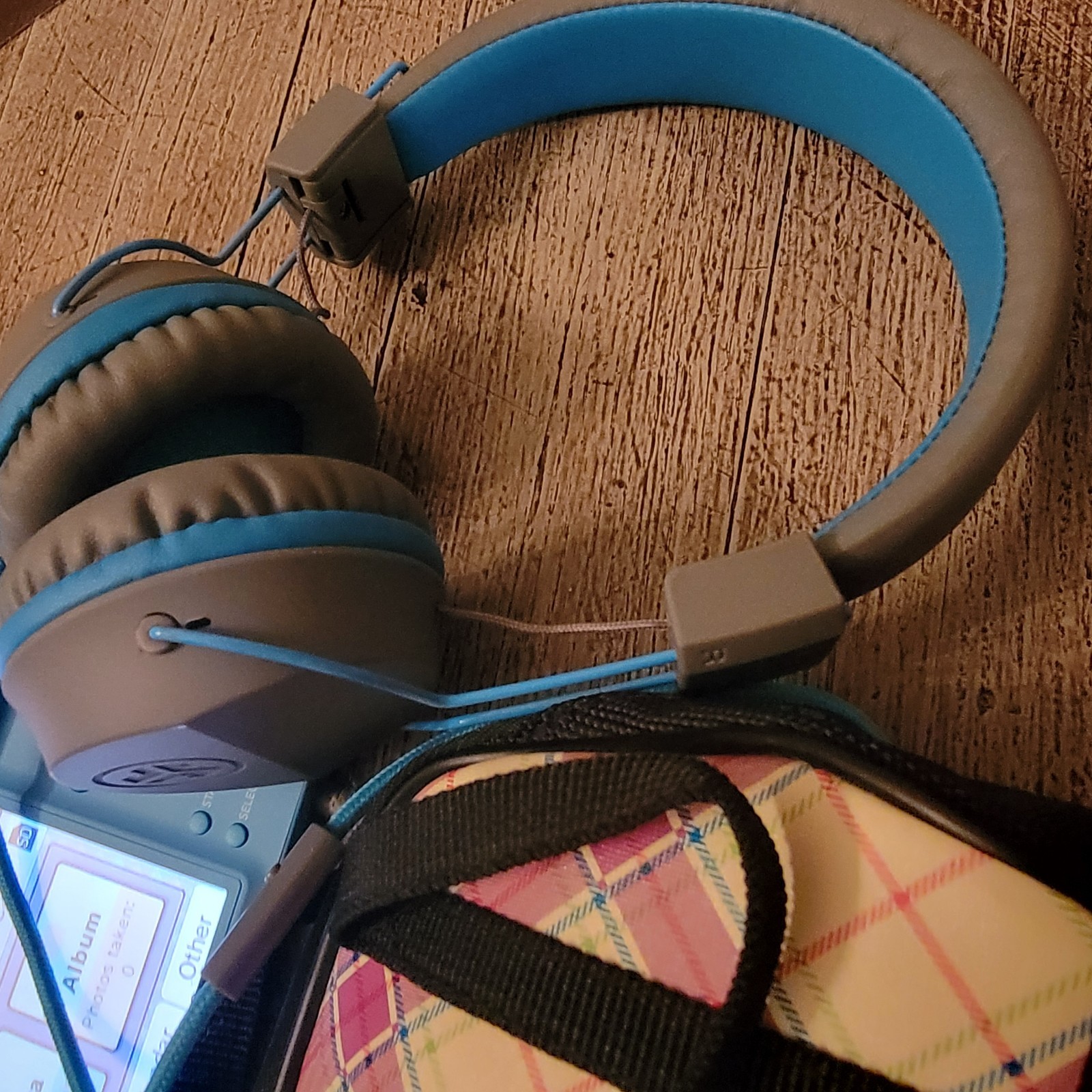 NINTENDO DSI Game System Bundle As Shown Very Little Use