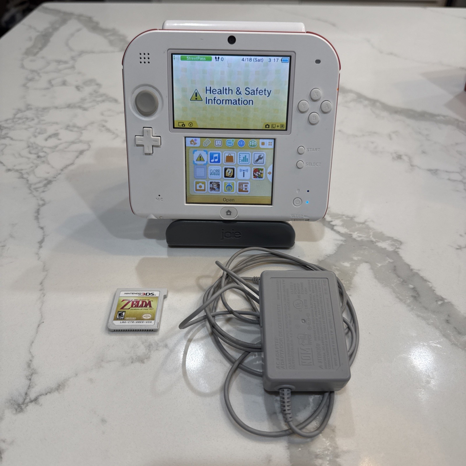 Nintendo 2DS System – White & Red – Bundle – 1 ZELDA game + Mario Downloaded