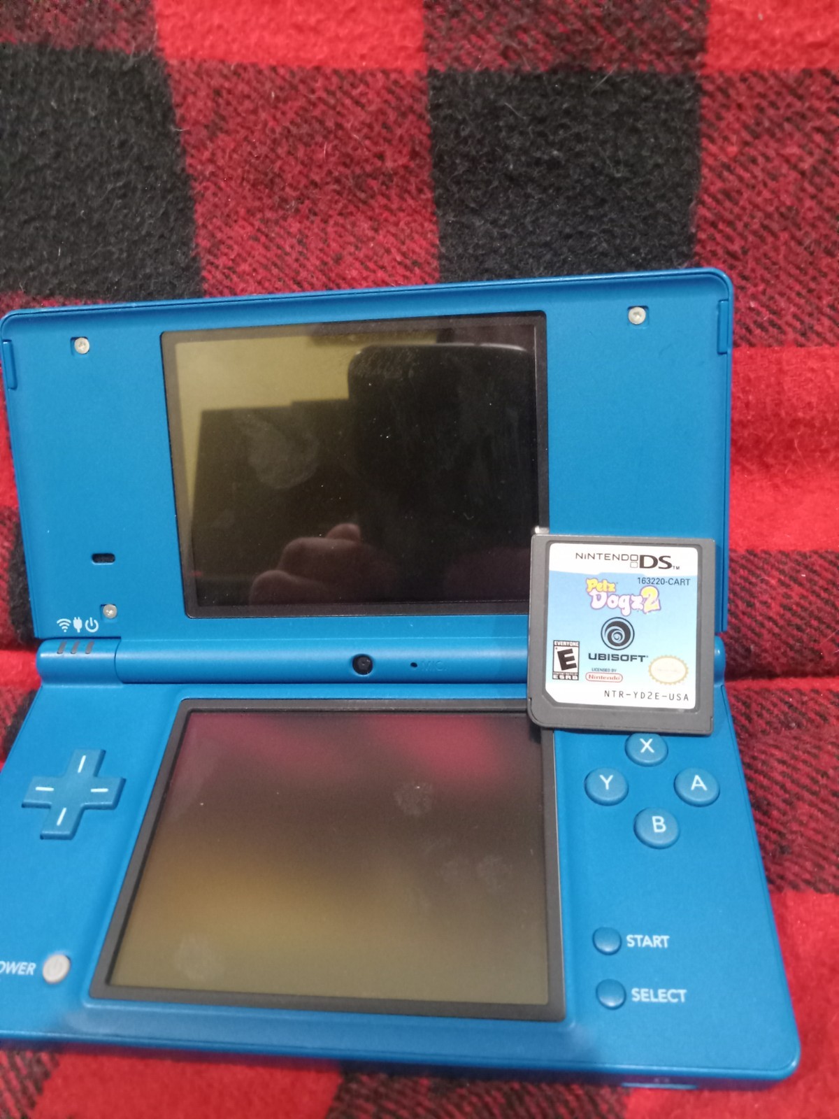 Nintendo DSI Blue Handheld Console W/ Petz Dogz 2 Works But No Sound