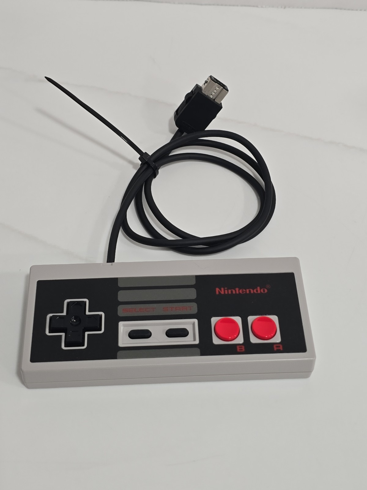 🔥 Nintendo NES Classic Mini Console CLV-001 w/ 1 Controller & OEM Power Adapter