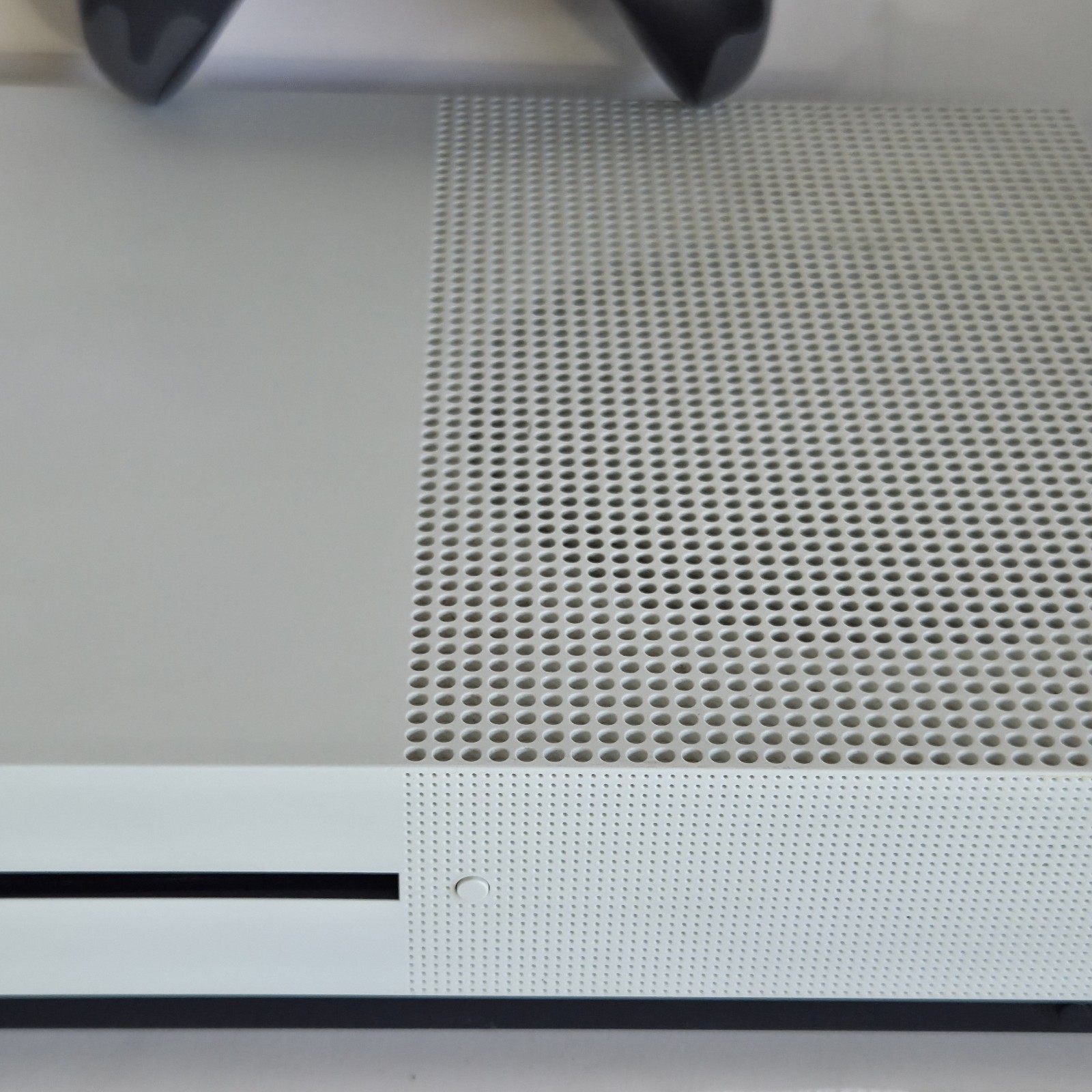 Microsoft Xbox One S Console 1681 Console OEM With Controller & Cords 500GB