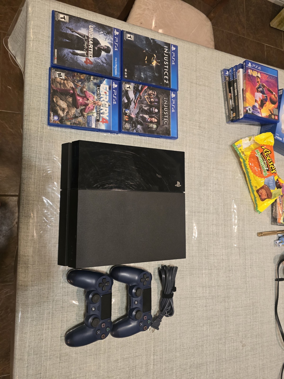 PS4 Console Bundle with 2 Blue DualShock 4 Controllers + 5 Game – Tested Working