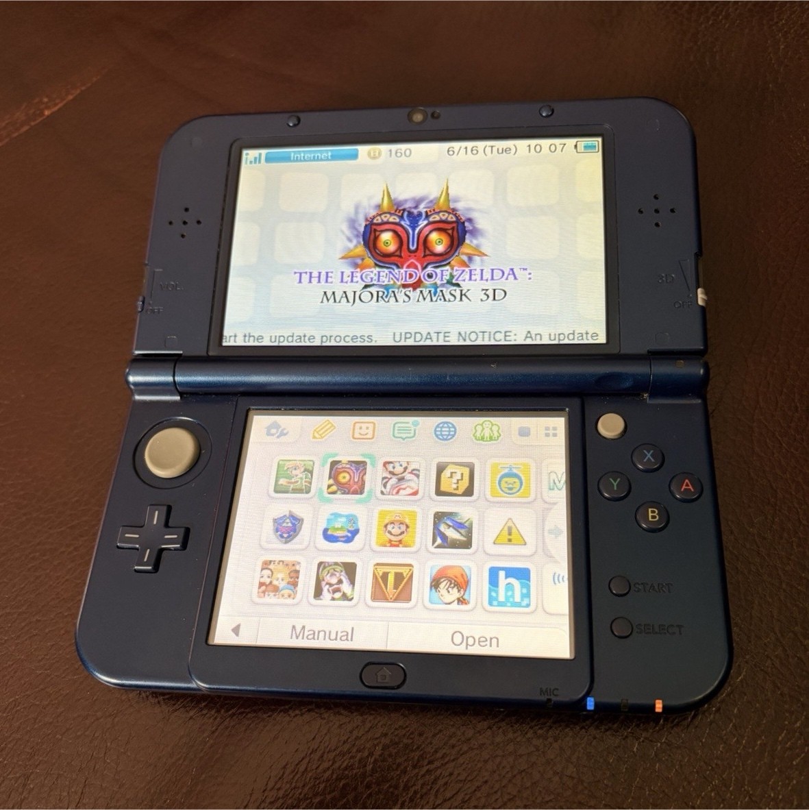 Custom Nintendo New Nintendo 3DS LL / Region free/ Stylus/ Charger
