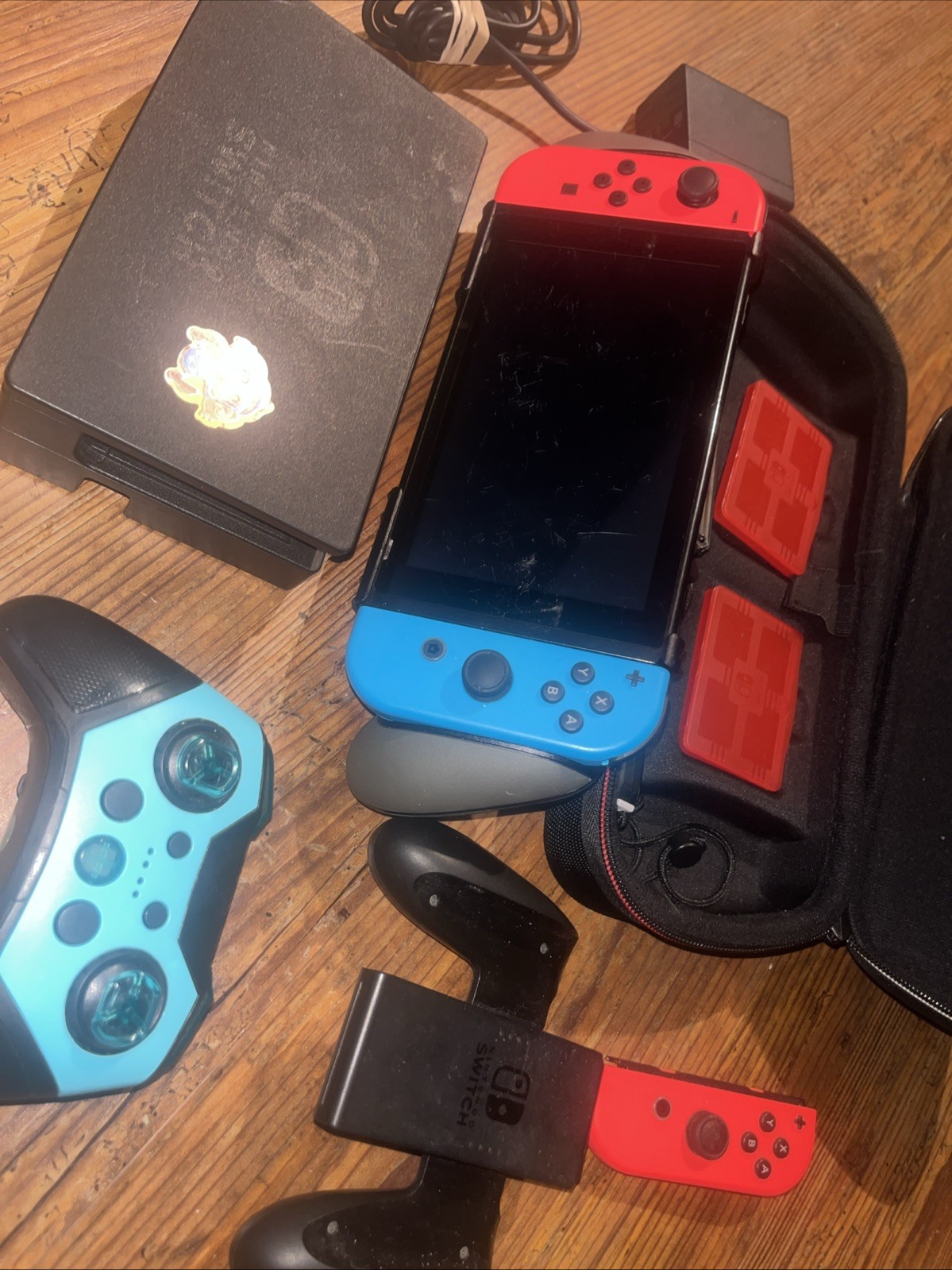 Nintendo Switch V1 HAC-001 Bundle Controllers Dock Cords