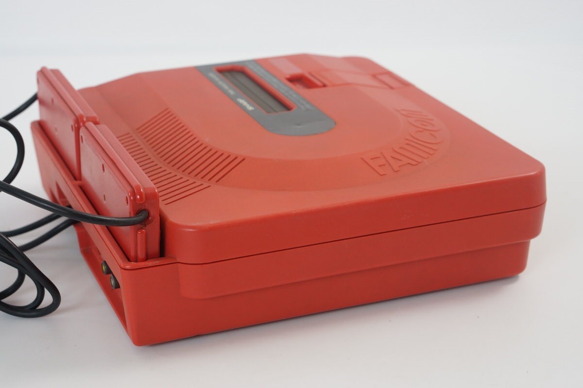TWIN FAMICOM SHARP Console System AN-500R Red Tested Ref 365182