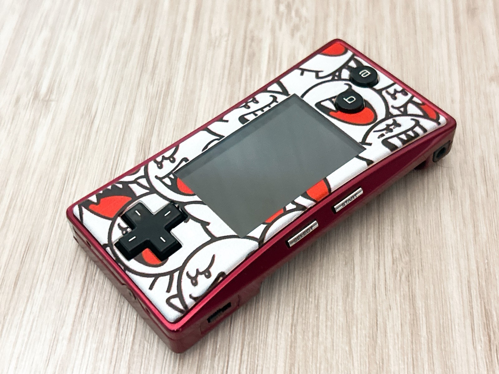 Nintendo GameBoy Micro 20th Anniversary Edition Famicom w/ Charger – Excellent