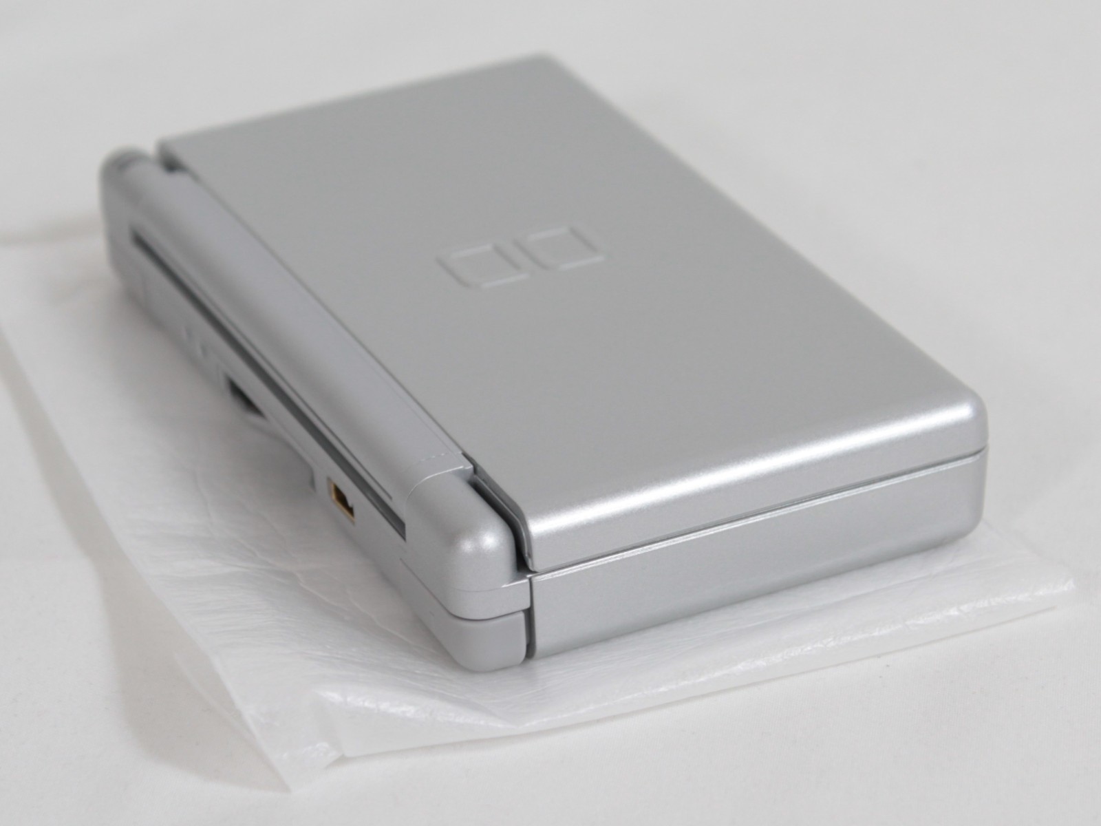 Nintendo DS Lite Handheld System Silver Never Used Never Played UNUSED/NEW COND.