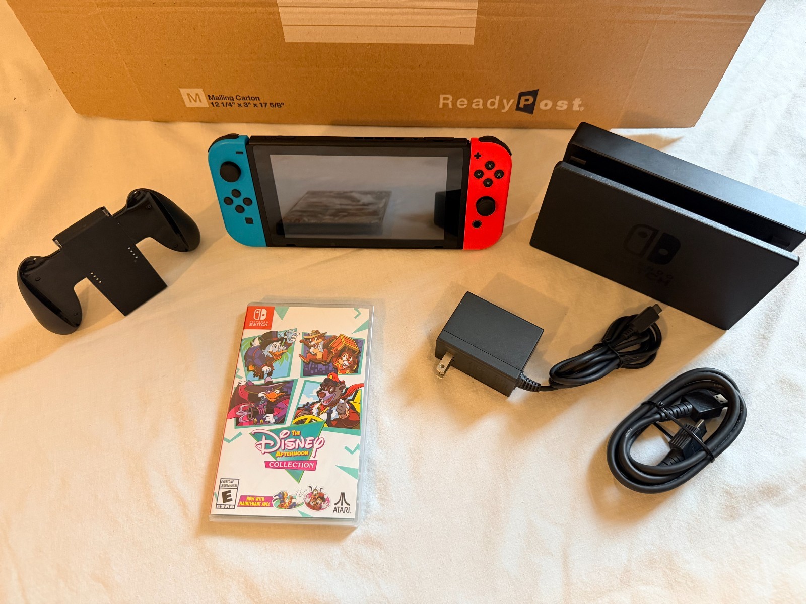 Nintendo Switch Console Bundle, MOD HAC-001, Great Condition, NEW DISNEY Game!!!