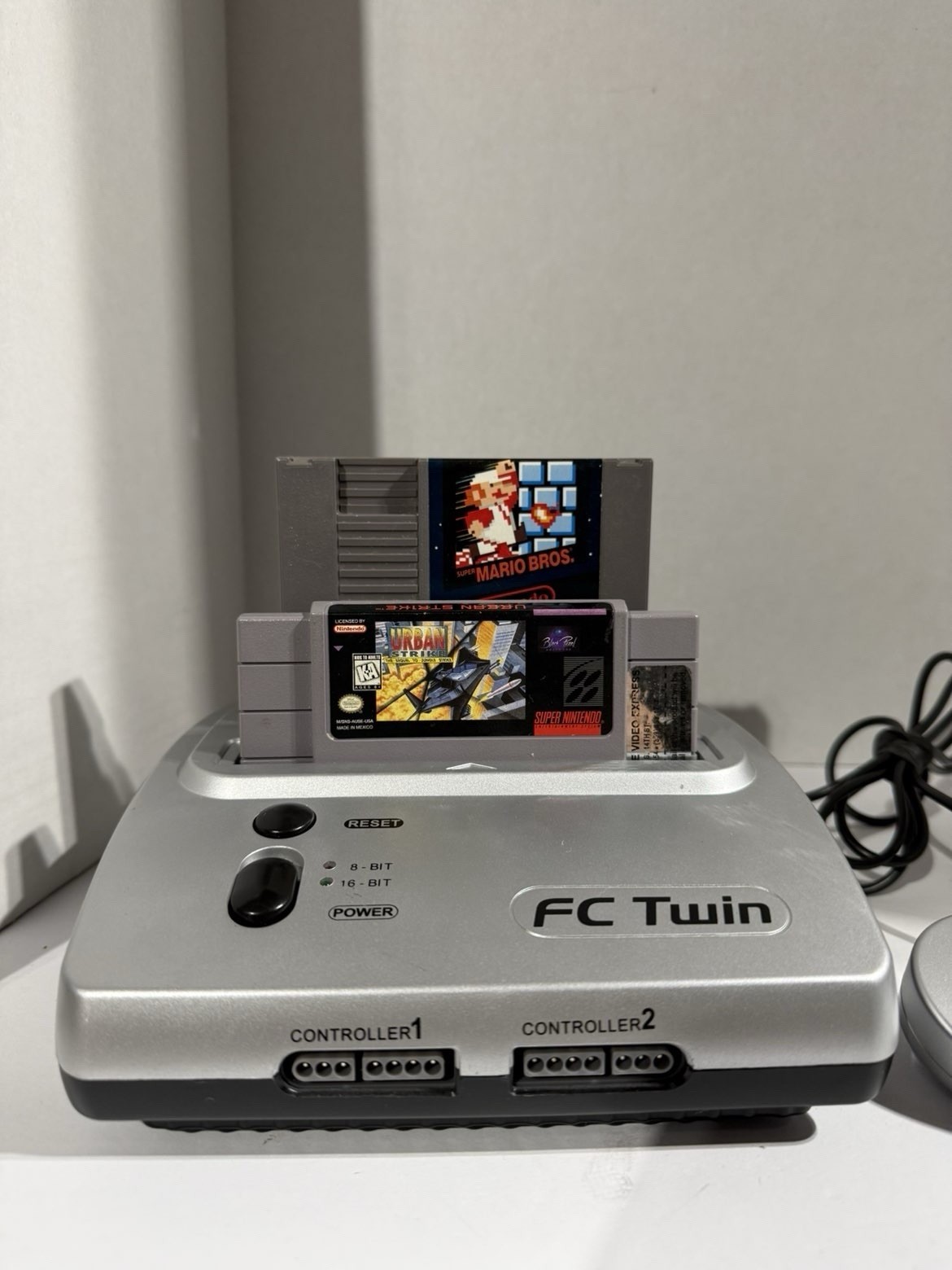 Yobo Gameware FC Twin Nintendo NES & SNES Dual Video Game Console Working Cond