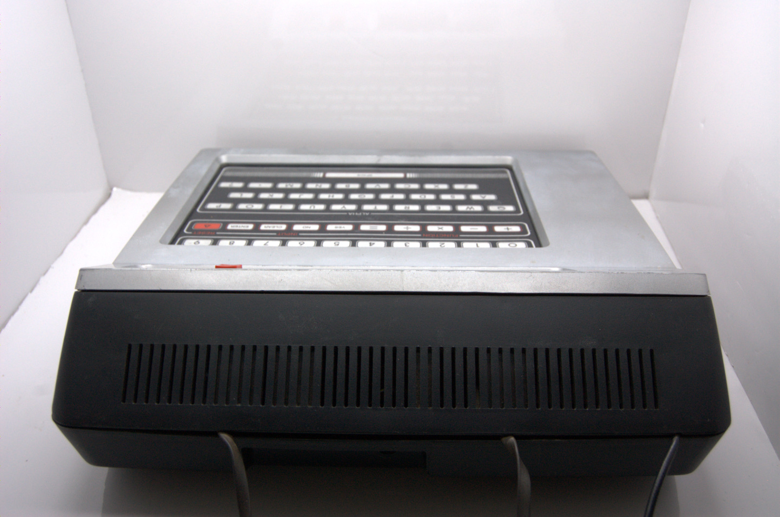 Magnavox Odyssey2 Console Bundle 2 Controllers Tested w/ Manuals & Books