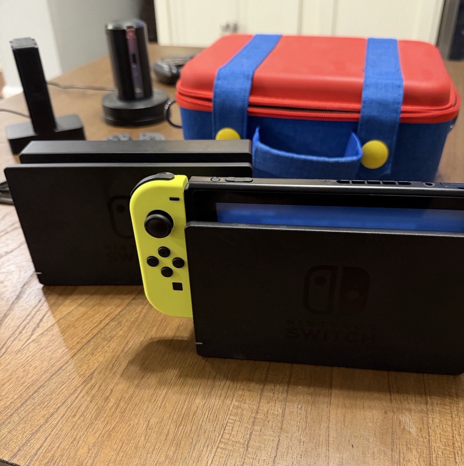 Nintendo Switch Console HAC-001 🎮 🕹️ BUNDLE (16 Items Included)