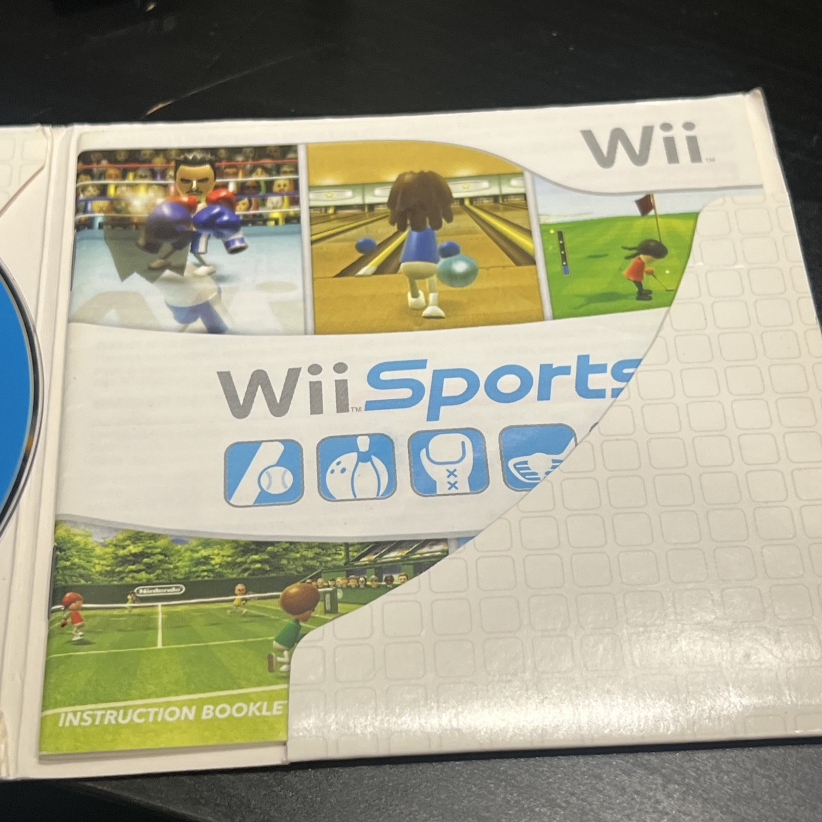 Nintendo Wii Wii Sports and Wii MotionPlus Remote Console – Black Bundle Games