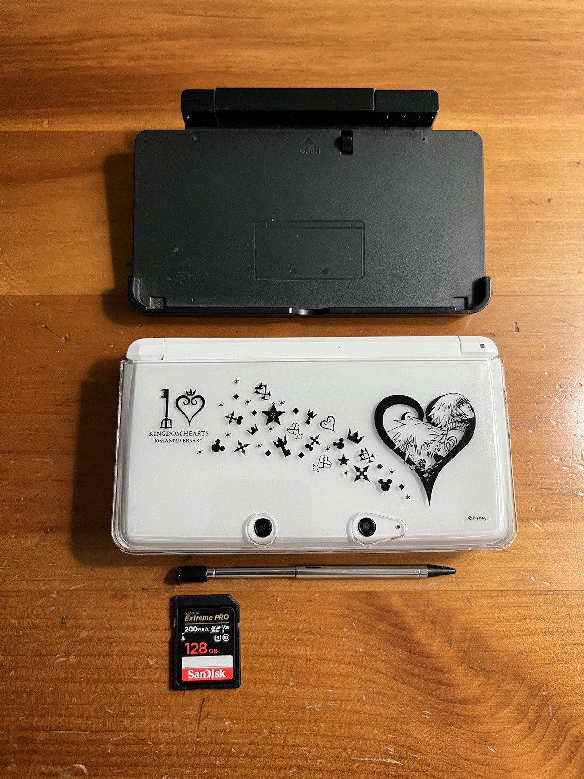 Nintendo 3DS – Ice White Handheld System – Read Description! – Kingdom Hearts