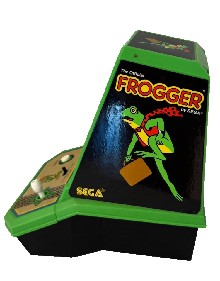 FROGGER By Sega, untested, needs batteries and battery cover (JK)