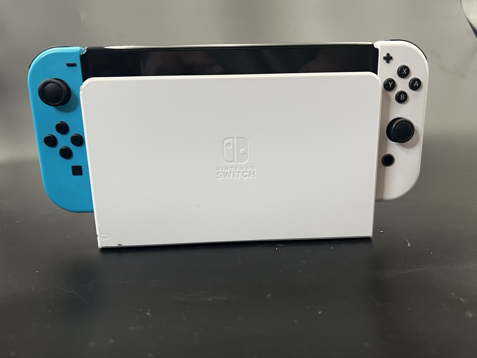 Nintendo Switch OLED 64GB Bundle White Dock Joy-Cons Luigi’s Mansion 3 Tested
