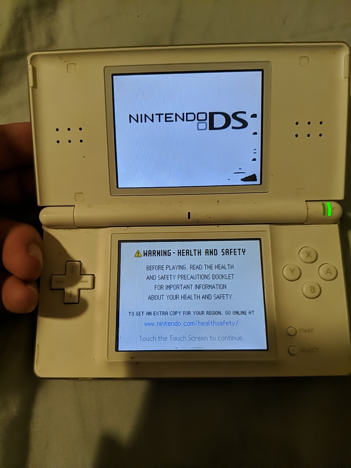 Nintendo DS Lite Handheld Console – Polar White