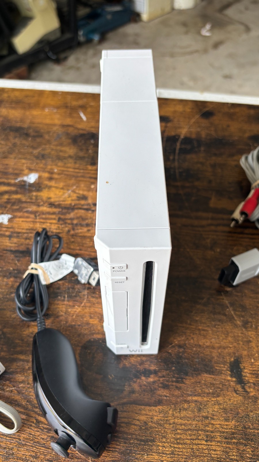 Nintendo Wii Console Bundle with Controller Power & AV Cord Sensor Bar Nunchuk