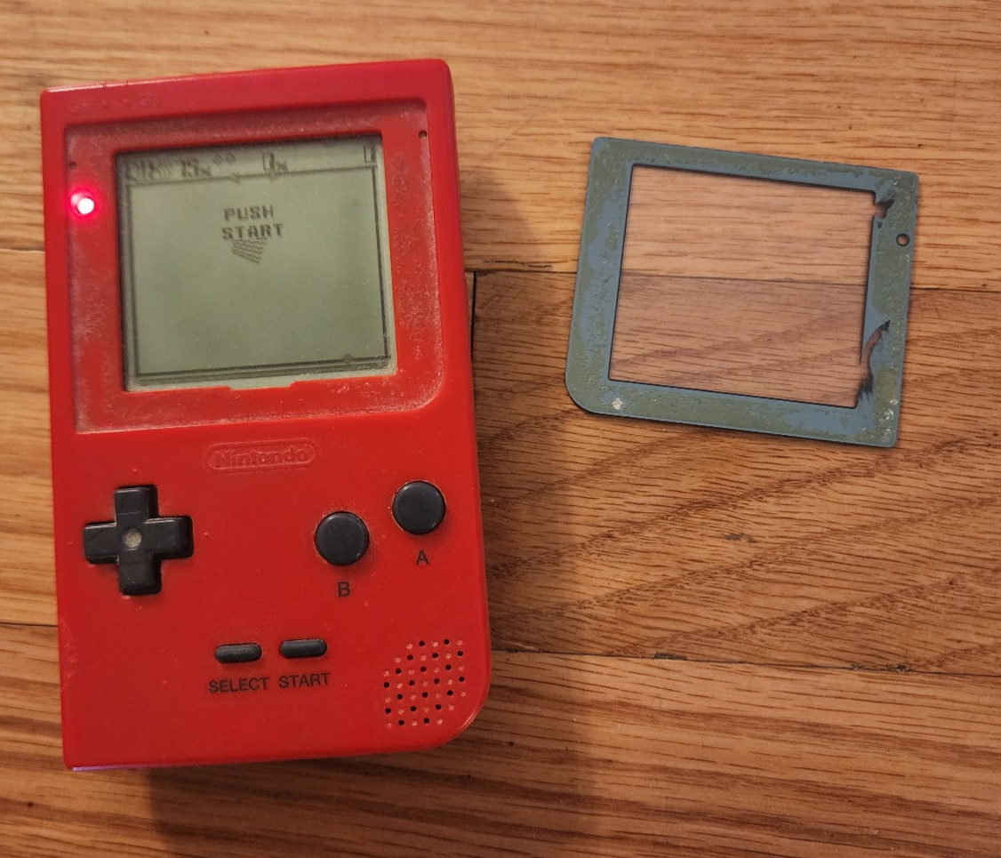 Nintendo Game Boy Pocket MGB-001 Red with Qix game – Tested & Working