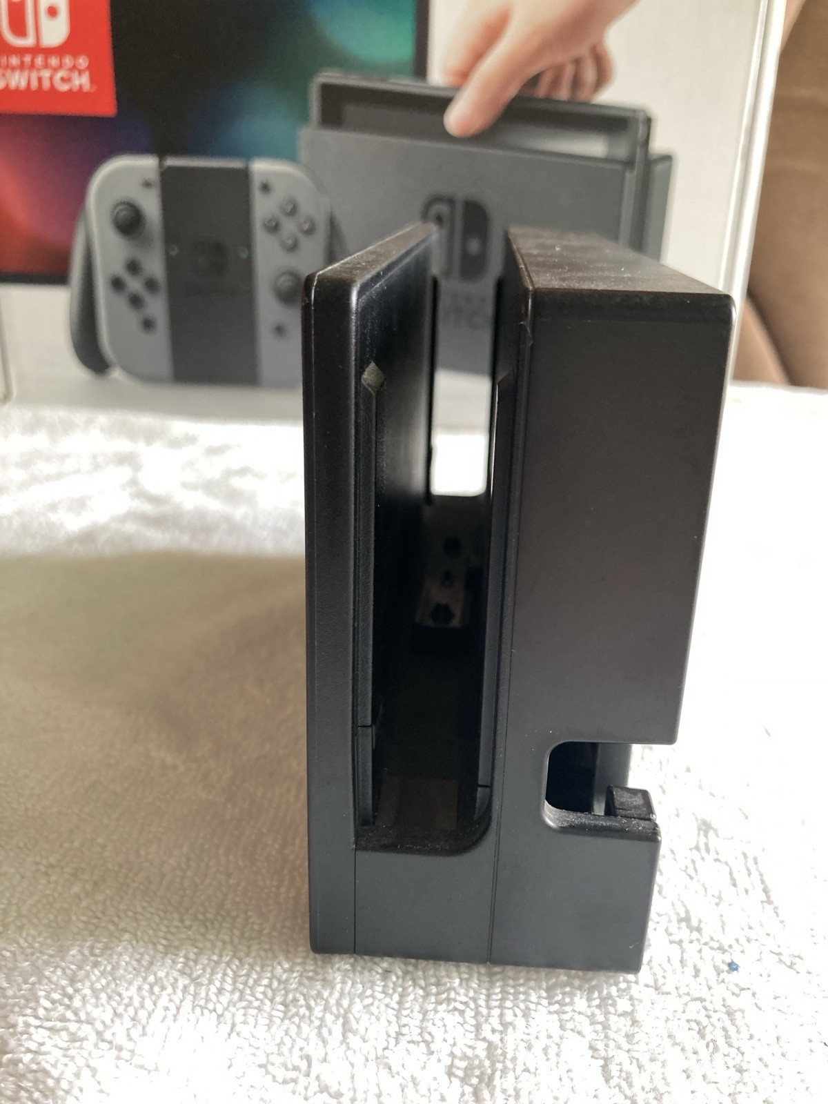 Nintendo Switch -HAC-001- Unpatched + 120 GB SD Card, Dock, Power, Box, 3 Joycon