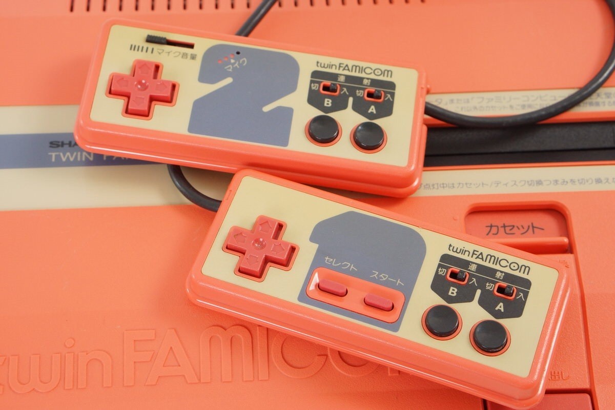 TWIN FAMICOM SHARP Console AN505-RD Red Tested System 321324
