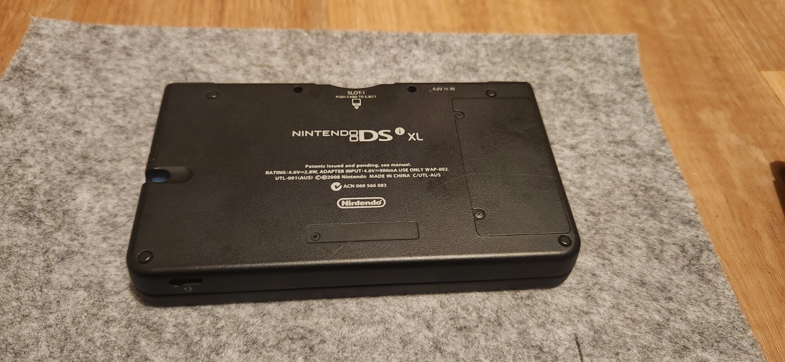 Nitendo Dsi Xl Red Yellow Blue