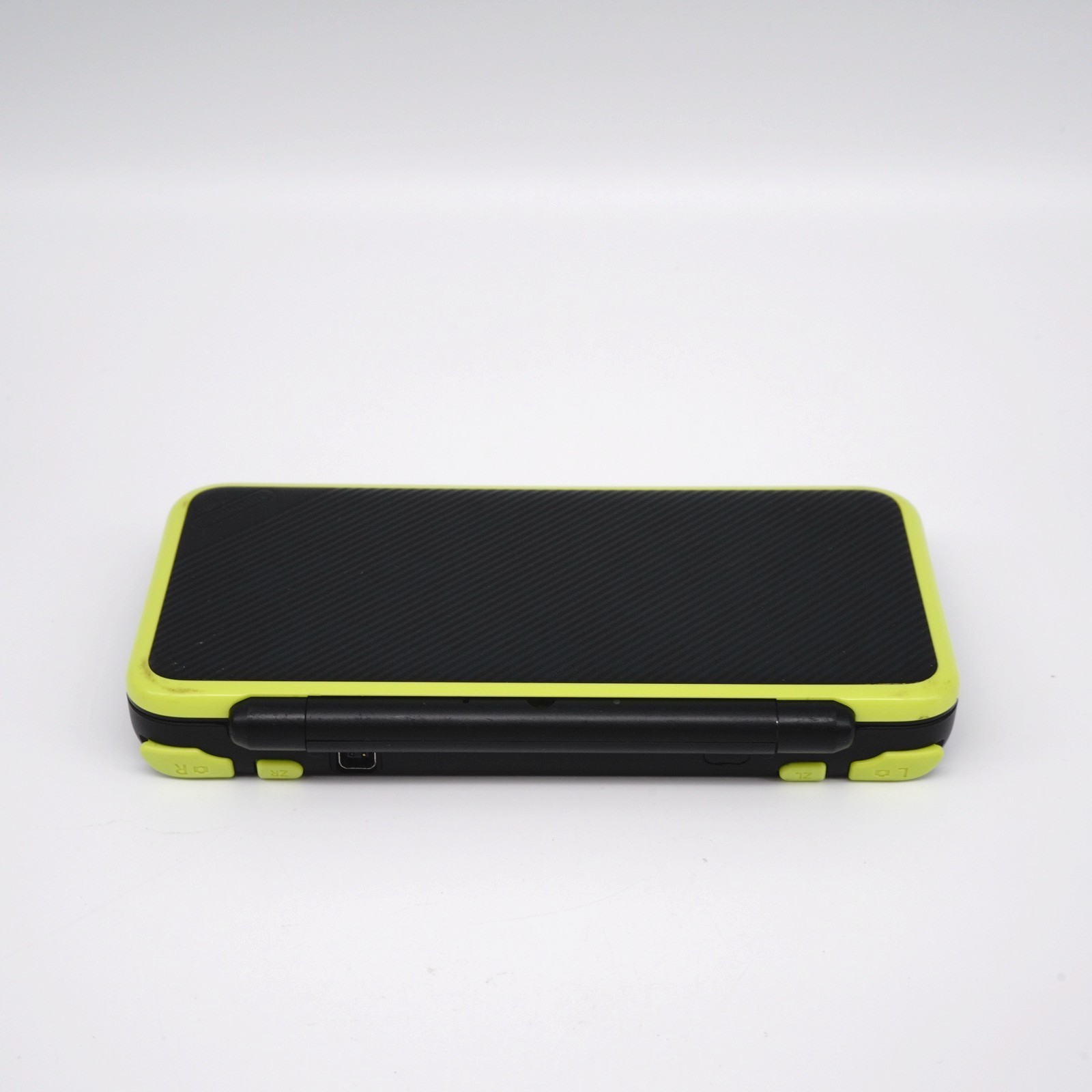 Nintendo “New” 2DS XL LL Console Black Lime 4GB +Charger + Stylus (USA Seller)