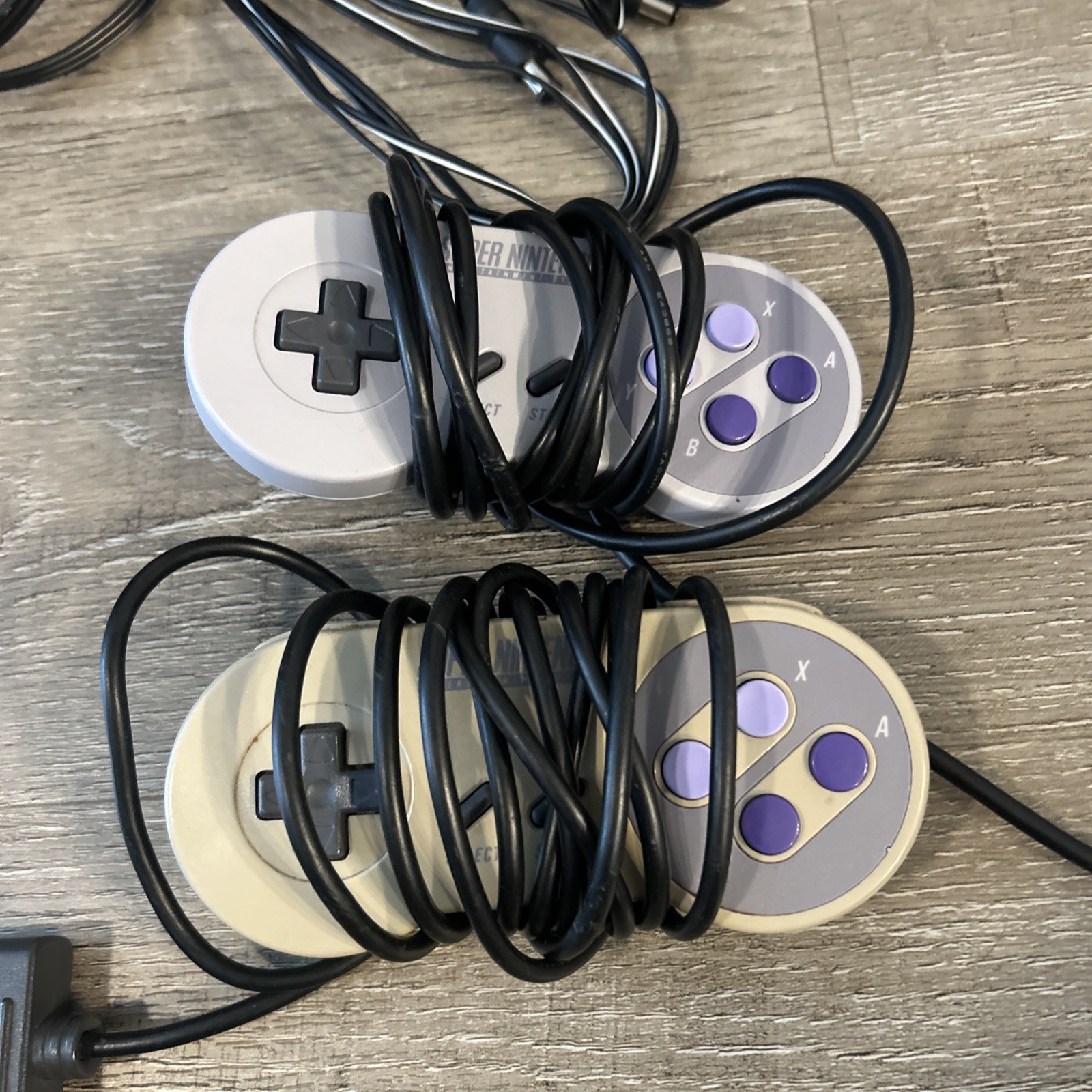 Nintendo SNES Console SNS-001 Bundle With Two Controllers Hookups Tested Working