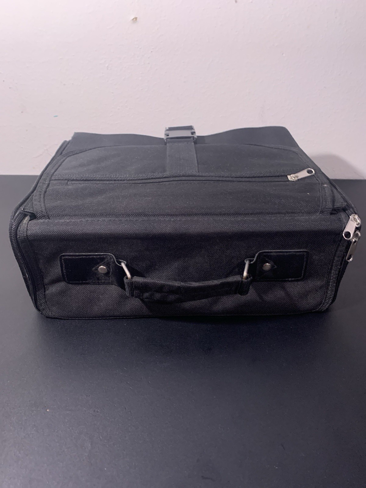 Hyperkin RetroN 5 Launch Edition Black w/ Travel Case (+ 16GB SD Card)