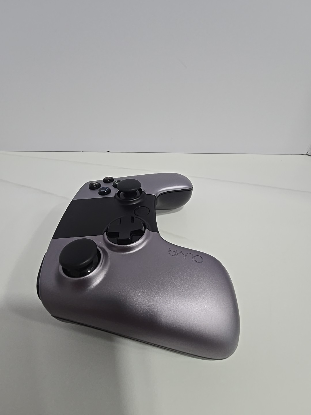 Ouya Game Console + 1 Silver Controller + Power Supply & HDMI Cable TESTED VGC