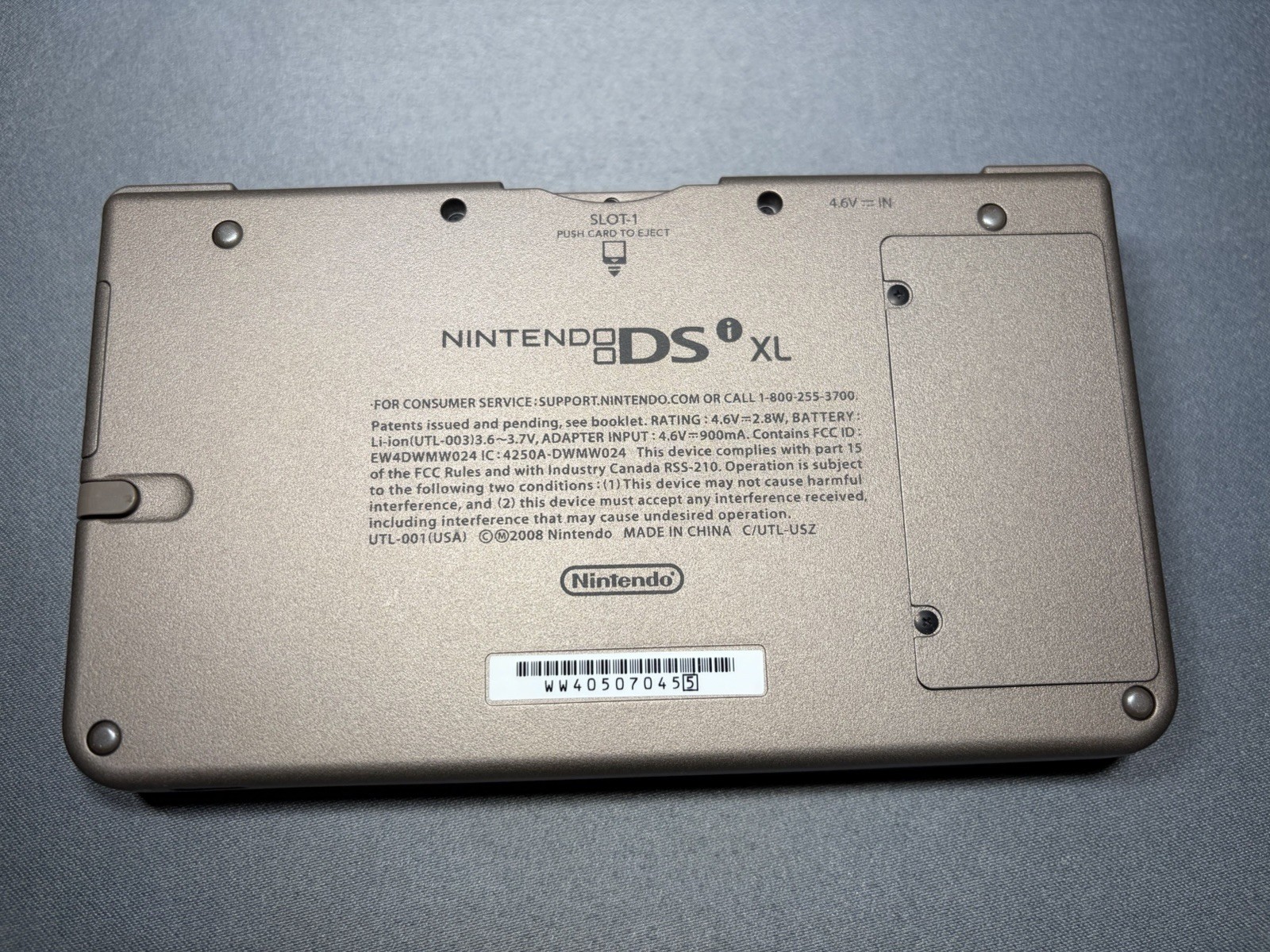 Nintendo DSi XL Bronze Handheld System Console In Box Near Mint