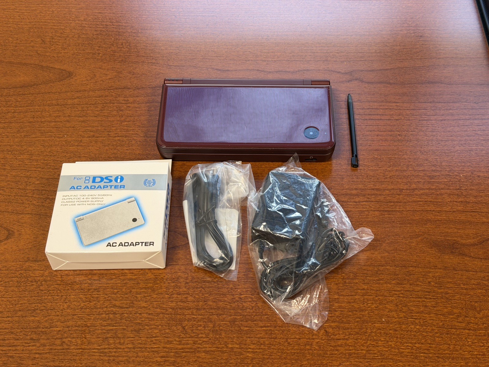 Nintendo DSi XL Burgundy – Charger & USB Cable Included *READ*