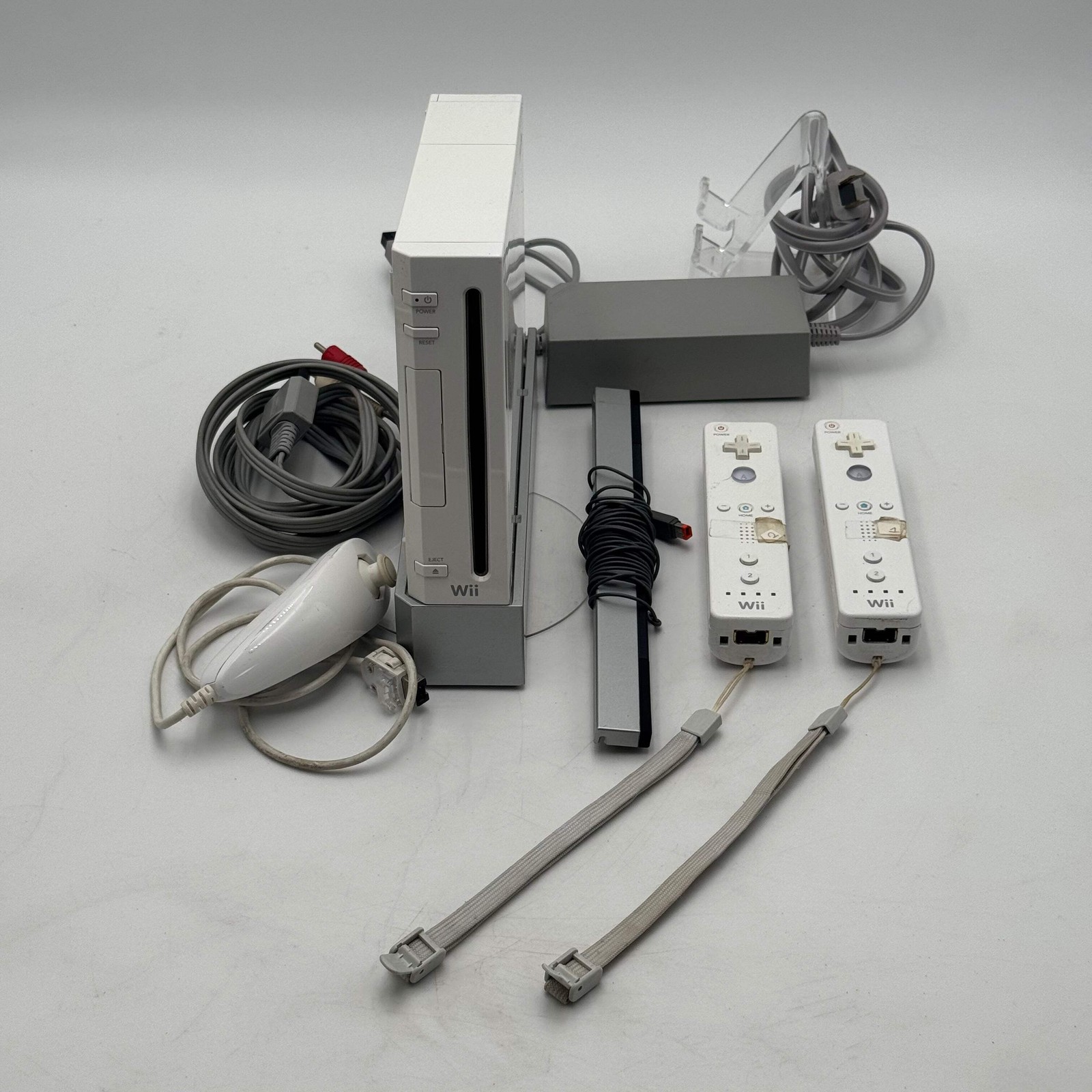 Nintendo Wii (RVL-001) Console Bundle – Tested/Working