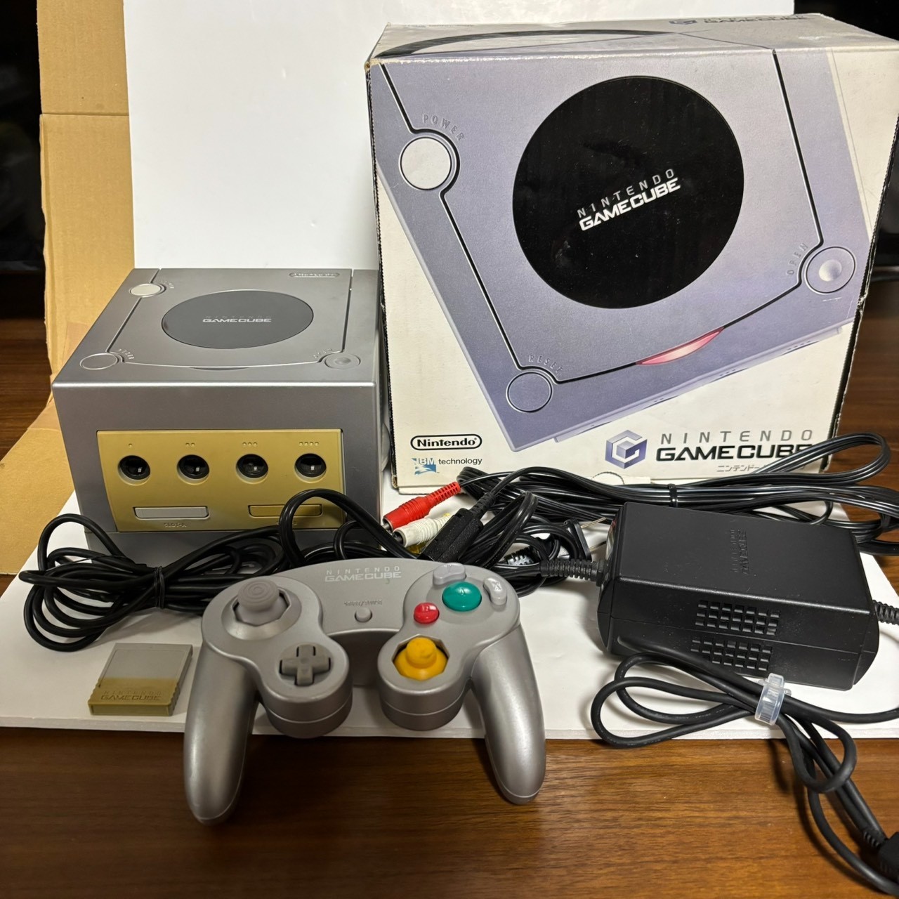 Nintendo Gamecube Console + controller + memory + cable DOL-001 NTSC-J w/Box