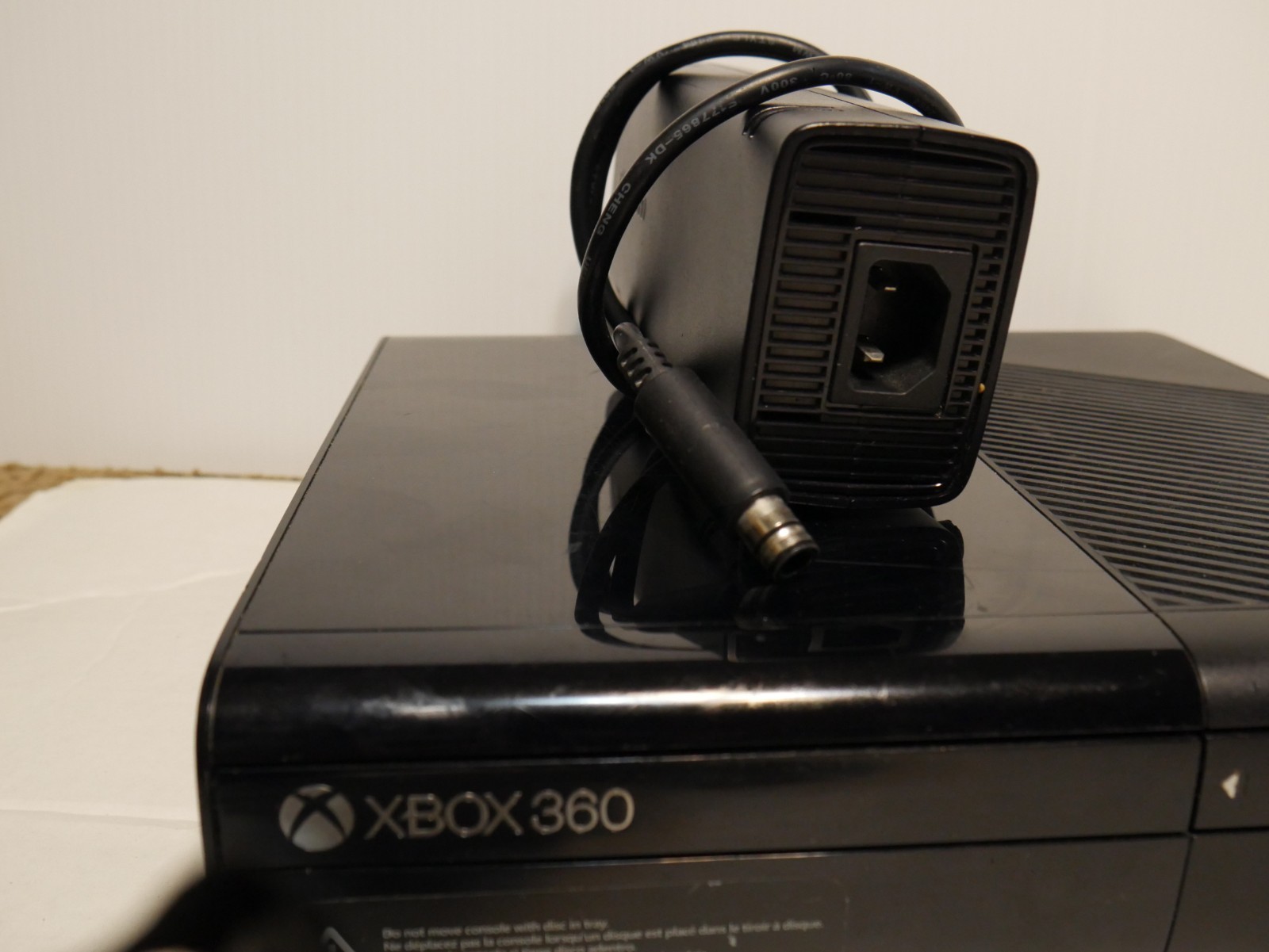Microsoft Xbox 360 E Black Console 4GB Wi-Fi HDMi 1080p Used,Good Scratches