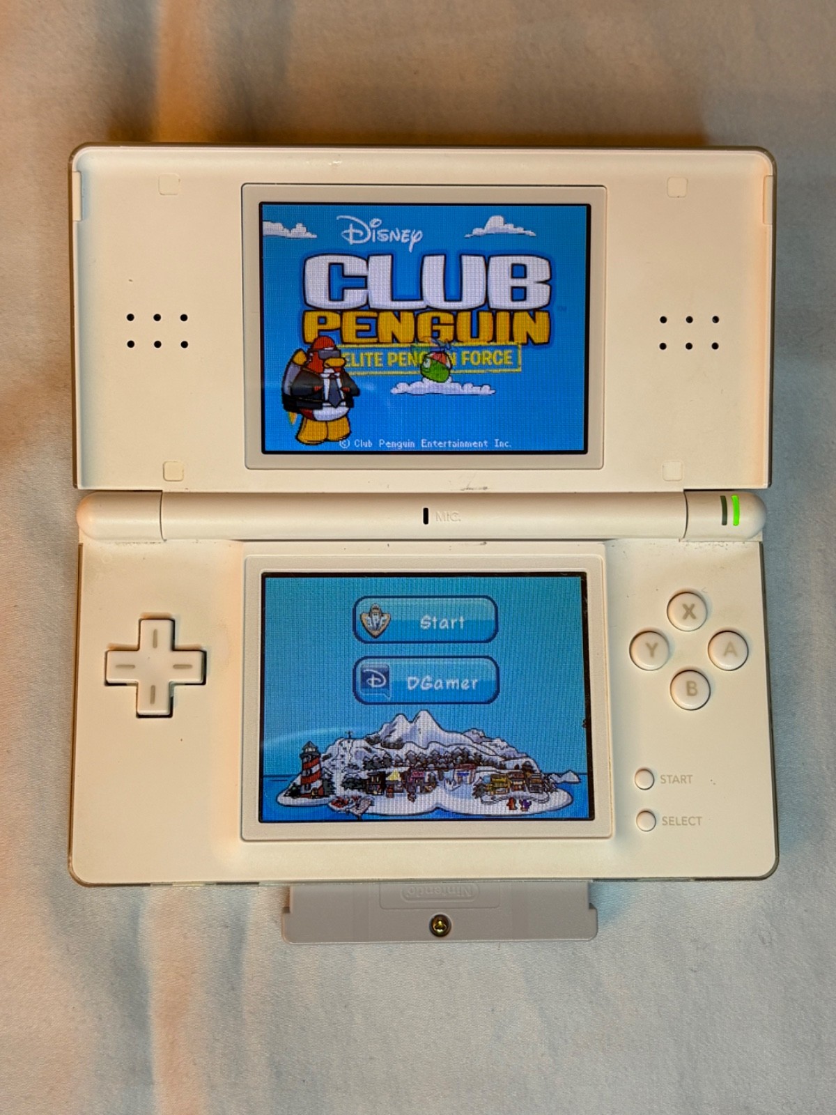 Nintendo DS Lite Polar White With Charger And Box