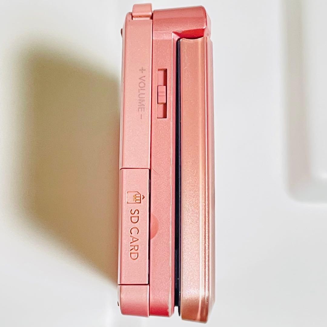Excellent condition tested and confirmed working Nintendo 3DS misty pink shippi