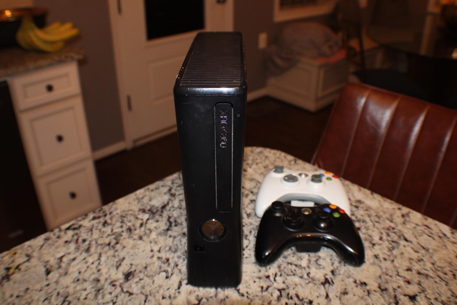 Microsoft Xbox 360 S reflowed Kinect 250GB Glossy Black Console (NTSC)