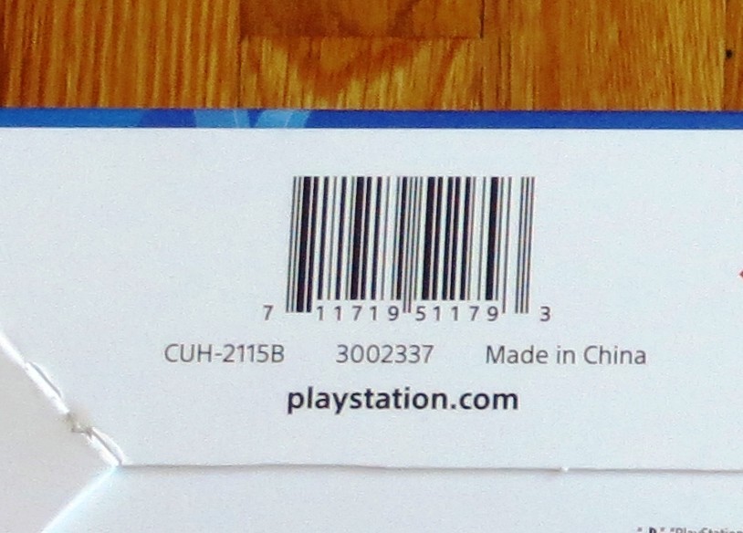 Playstation 4 Slim Console, 1TB, CUH-2115B, One Owner, w/box, original packaging