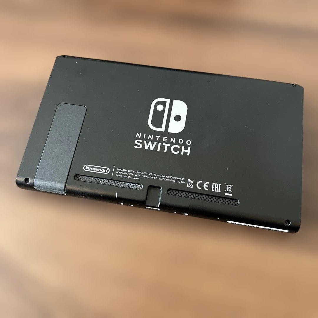 Nintendo Switch console 32G microSD