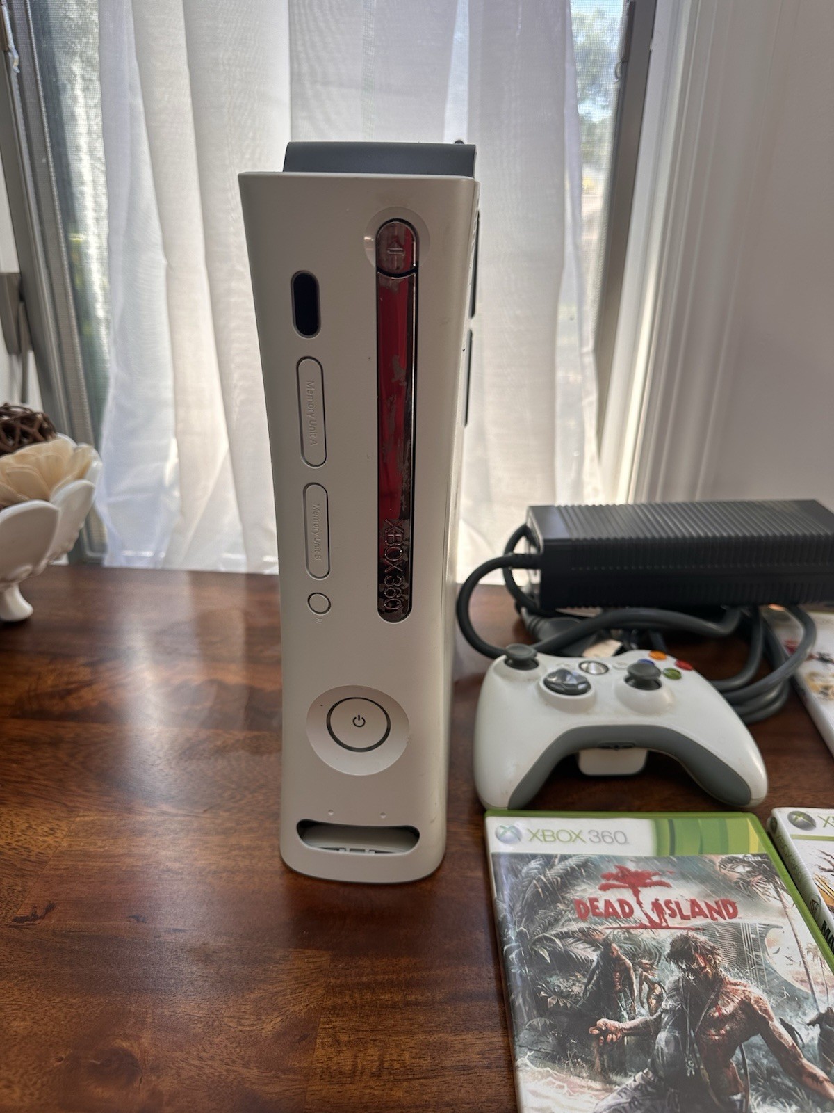 Microsoft Xbox 360 Pro Bundle 14GB Console With Controller And 7 Games