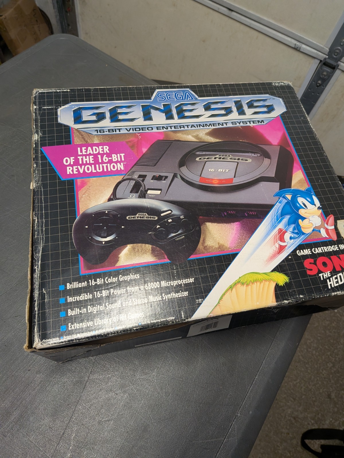 SEGA Genesis 16-Bit Console Model 1 1601 in Box w/ Controller, Cords, & Sonic!