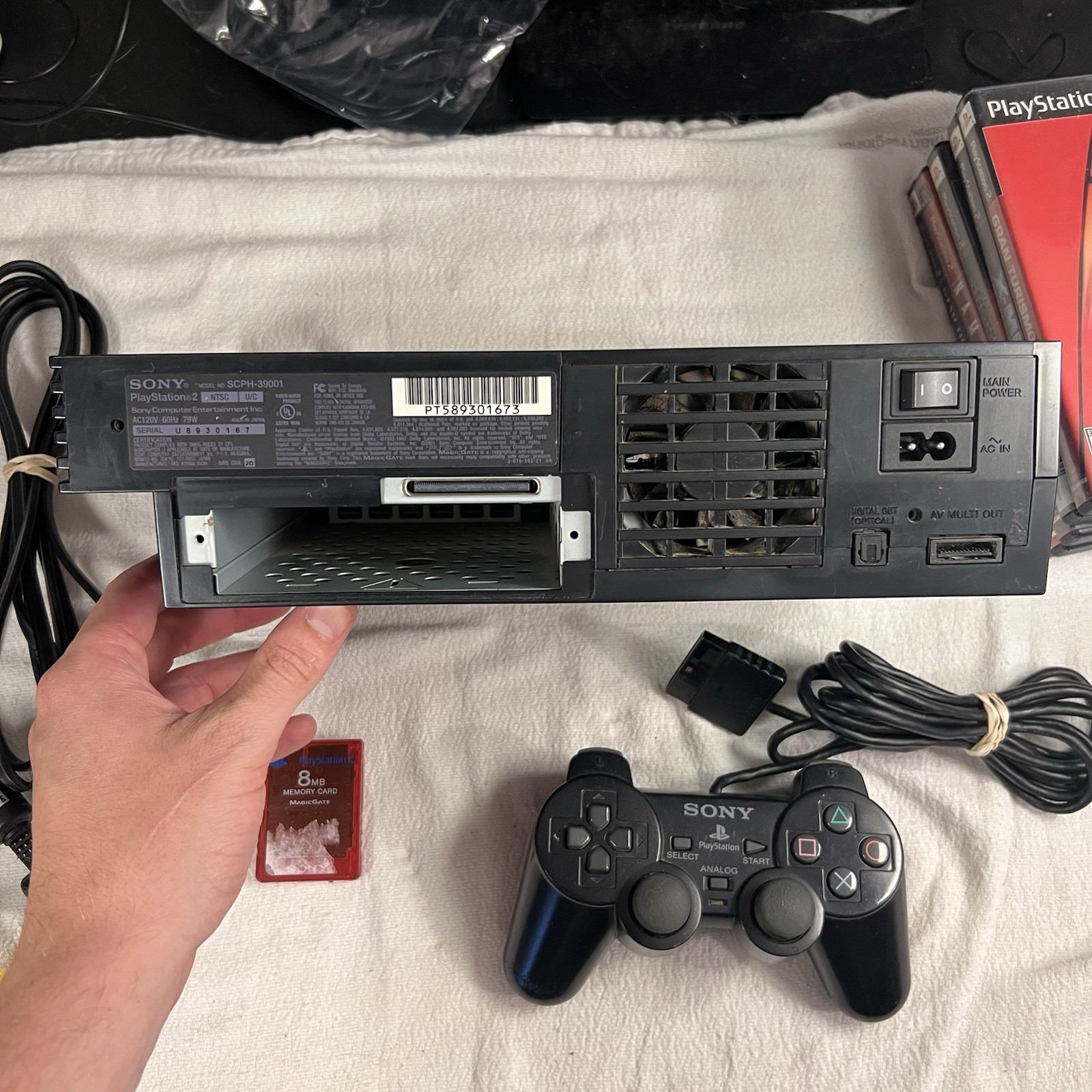 Sony PlayStation 2 Console – Black (SCPH-39001) Bundle 5 Games