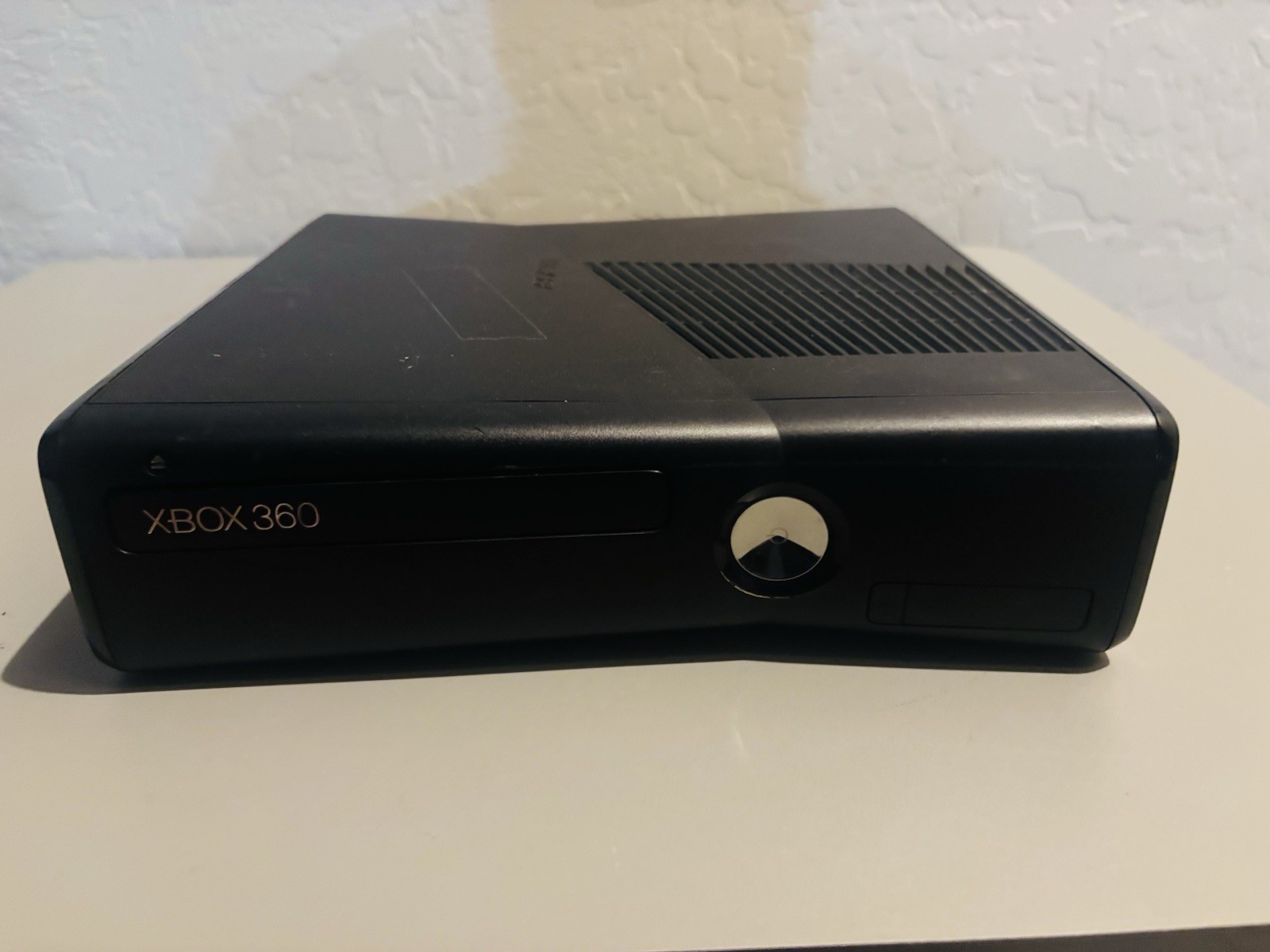 Xbox 360 S Slim 4GB Model 1439 Matte Black *Console Only* TESTED WORKING