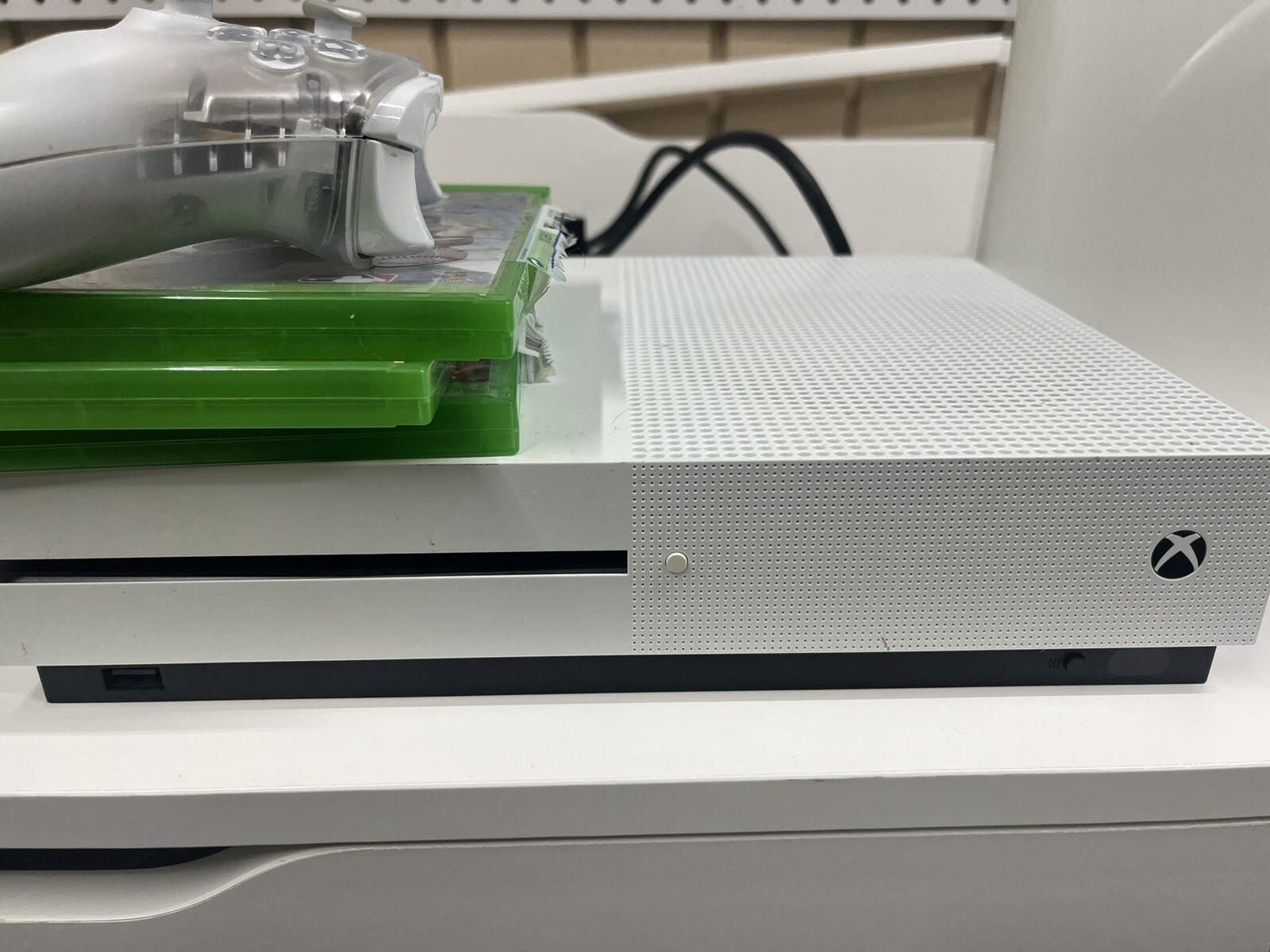Xbox One S 1TB Console – White (XBS1TB)
