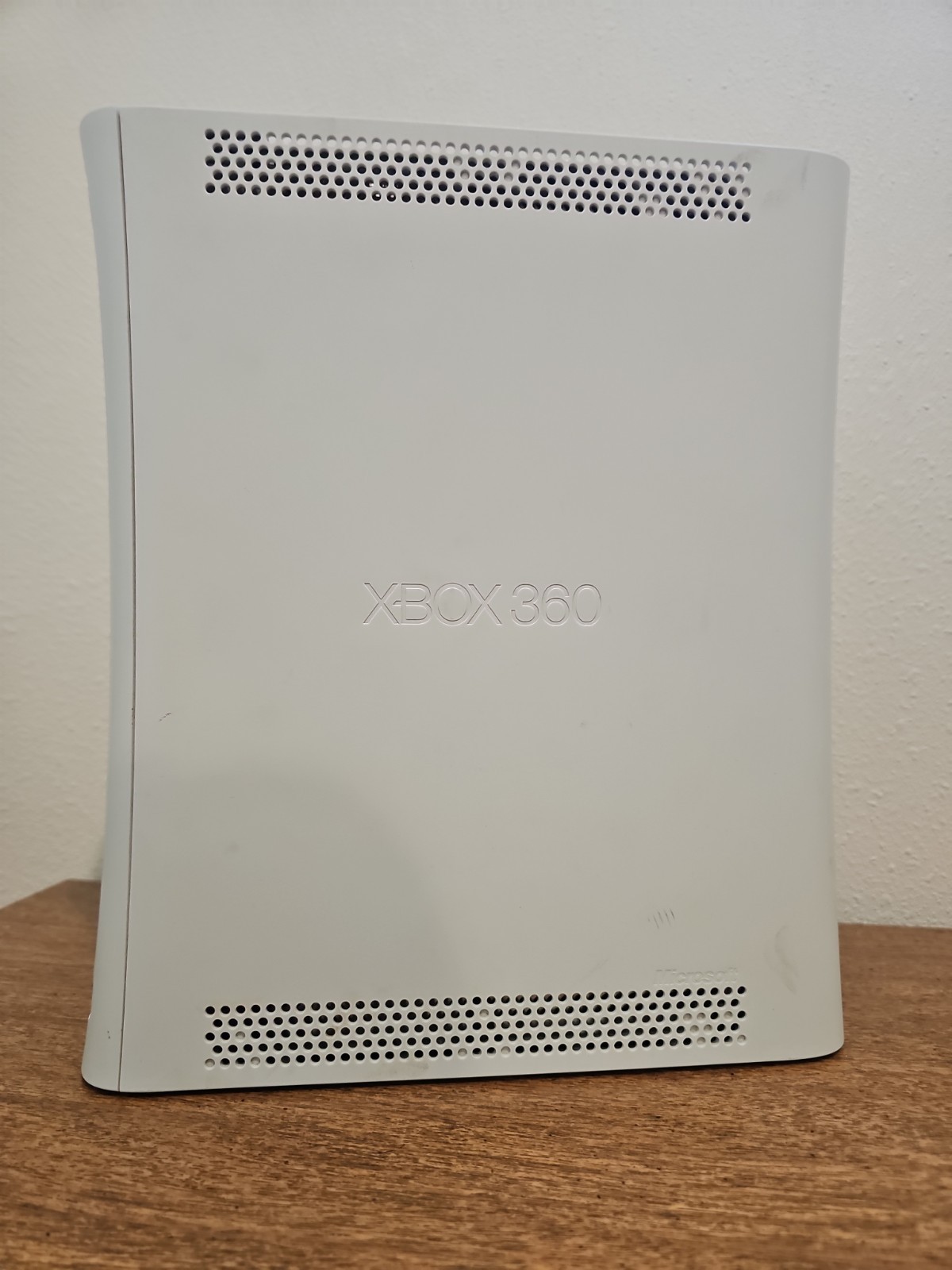 Microsoft Xbox 360 White Console Untested No Cables Controllers Hardrive READ