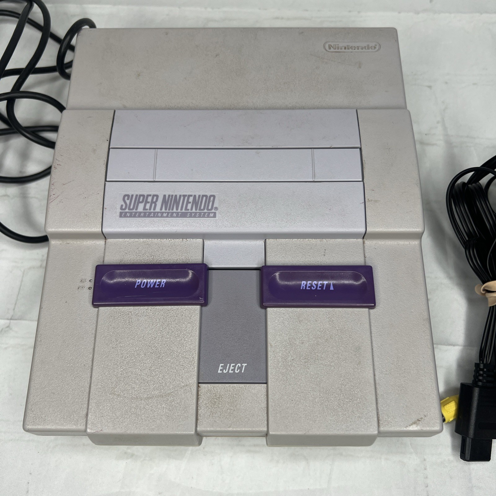 Super Nintendo SNES w/ superMario world AV, Power Cable, Controller TESTED