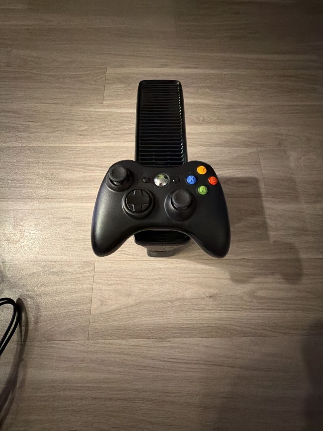 Microsoft Xbox 360 Slim Console Bundle with Wireless Controller, Kinect Sensor