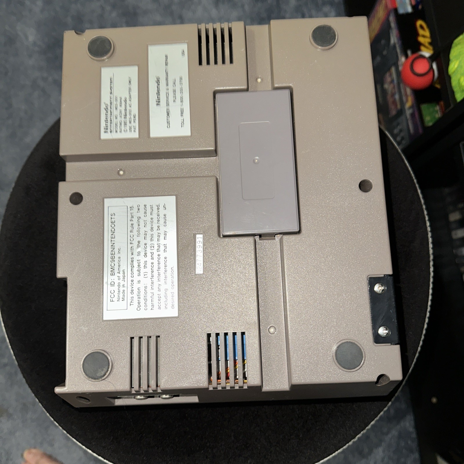 Nintendo NES Console Only NES-001 Front Loader Tested Working Yellowing Used