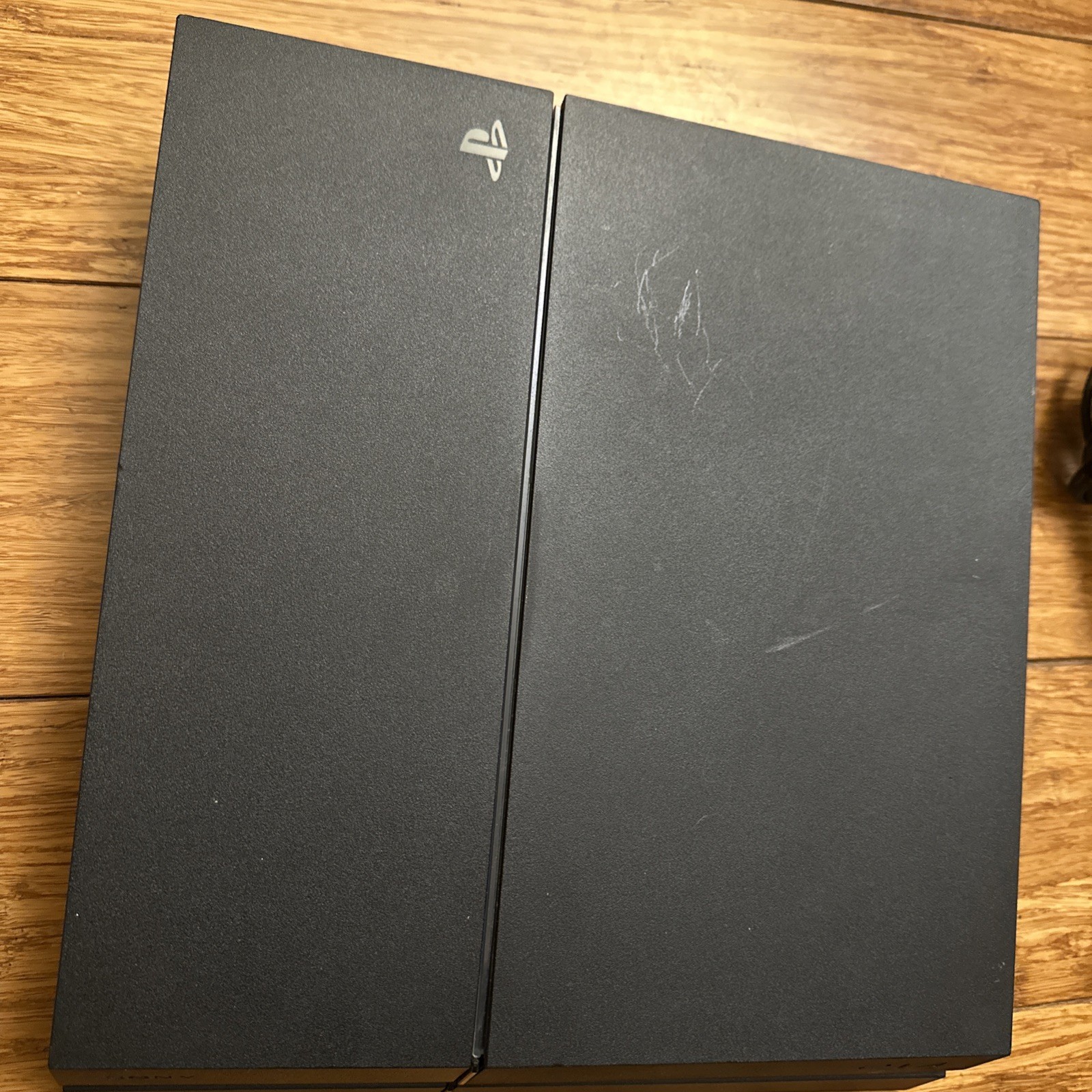 SONY PS4 Console CUH-1215A – 500GB W/ CONTROLLER & HDMI cable.